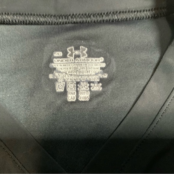 Under Armour Workout Tee - Picture 5 of 6